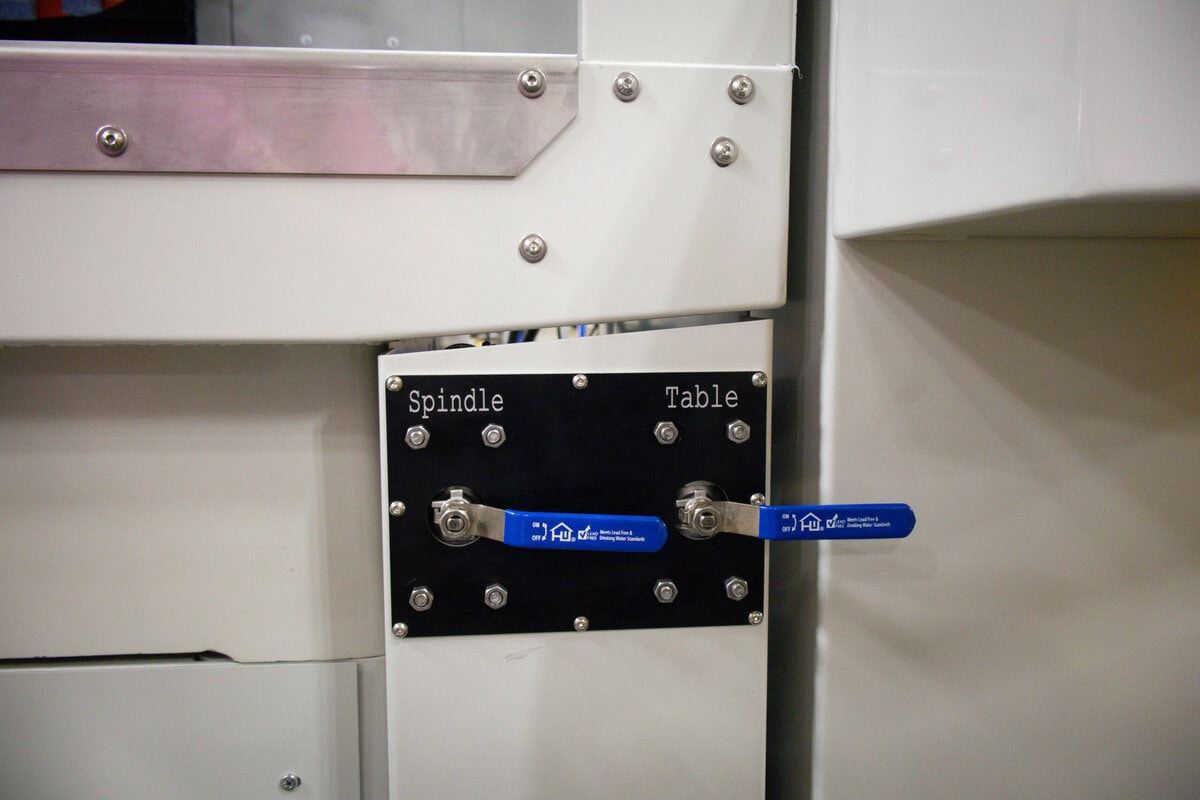 Spindle And Table Valve Controls On Dcm Tech Ig 382 Sd Rotary Surface Grinder